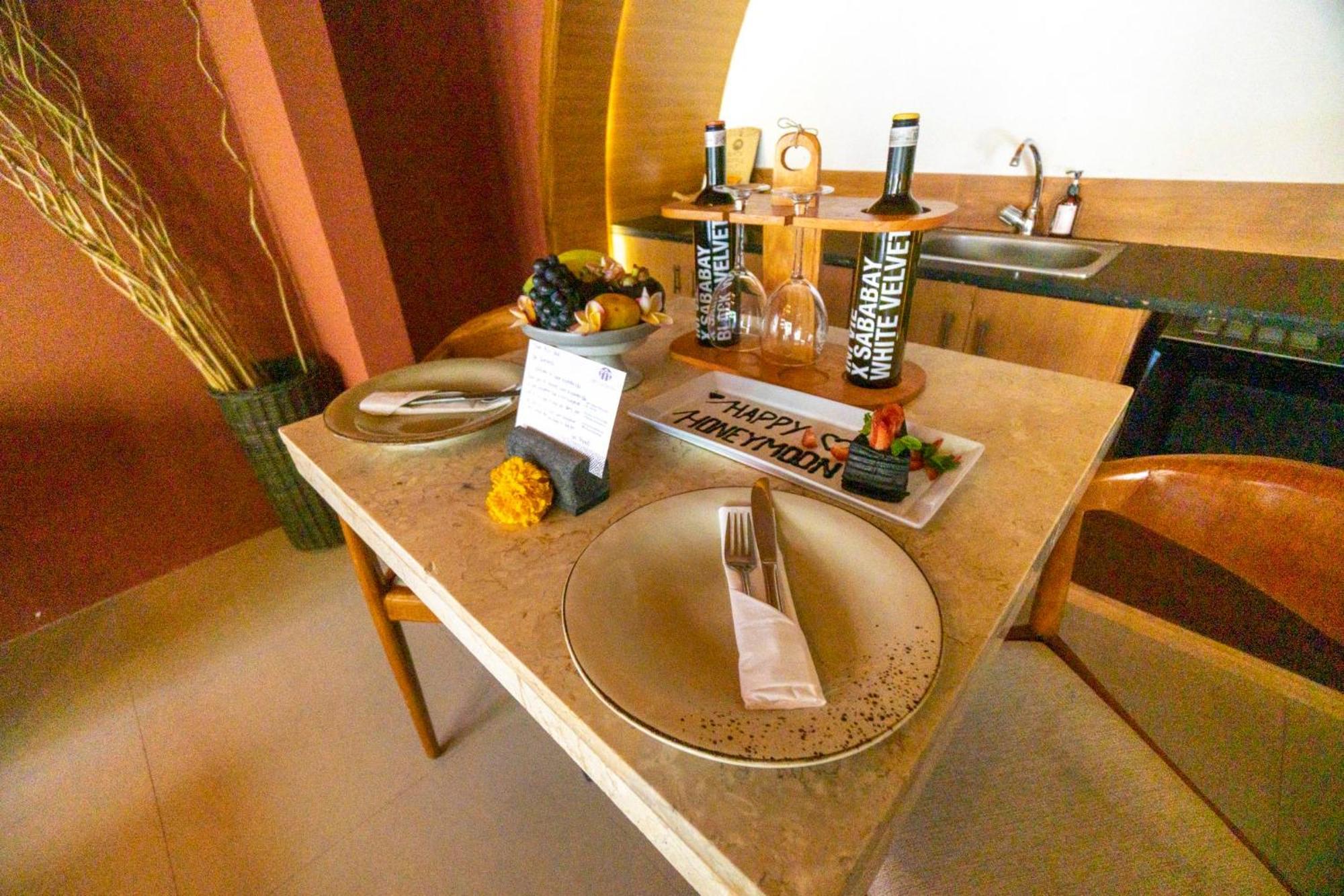 Legian Seminyak Sanctuary Villa By Ini Vie Hospitality מראה חיצוני תמונה